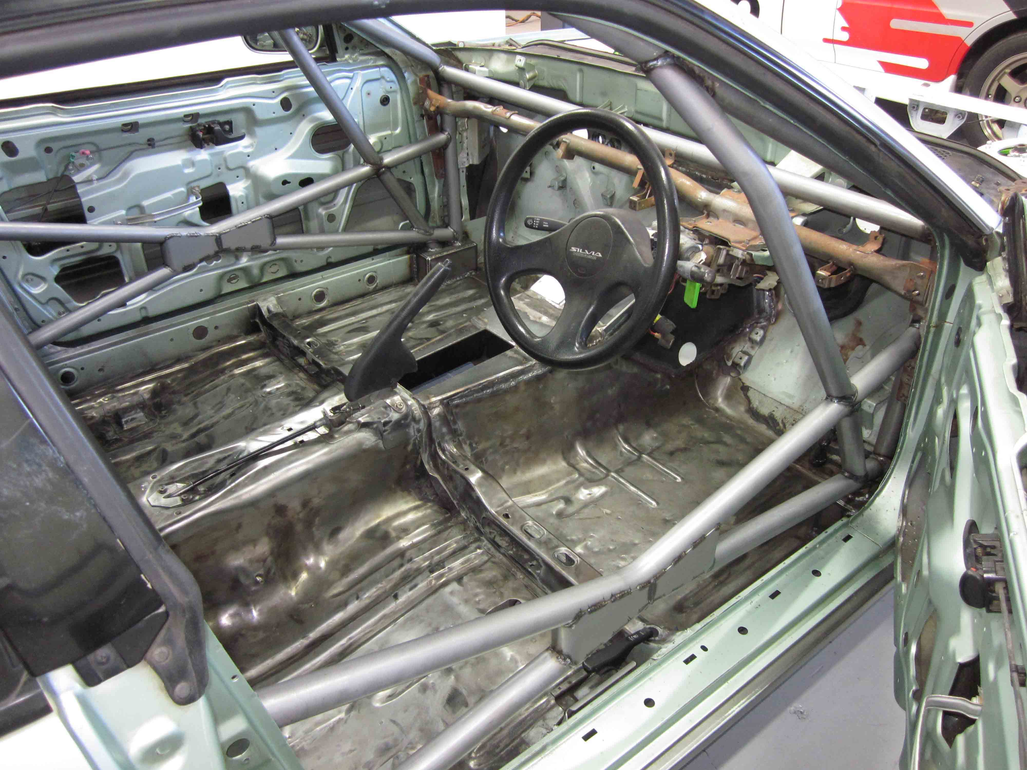 Nissan silvia s13 roll cage. 