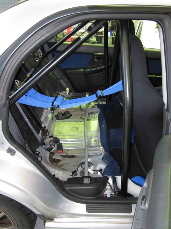 (A) Subaru WRX GD (Gen 2) 4 door Half Cage (4 point) Bolt in AGI