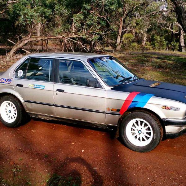BMW E30 - 4dr