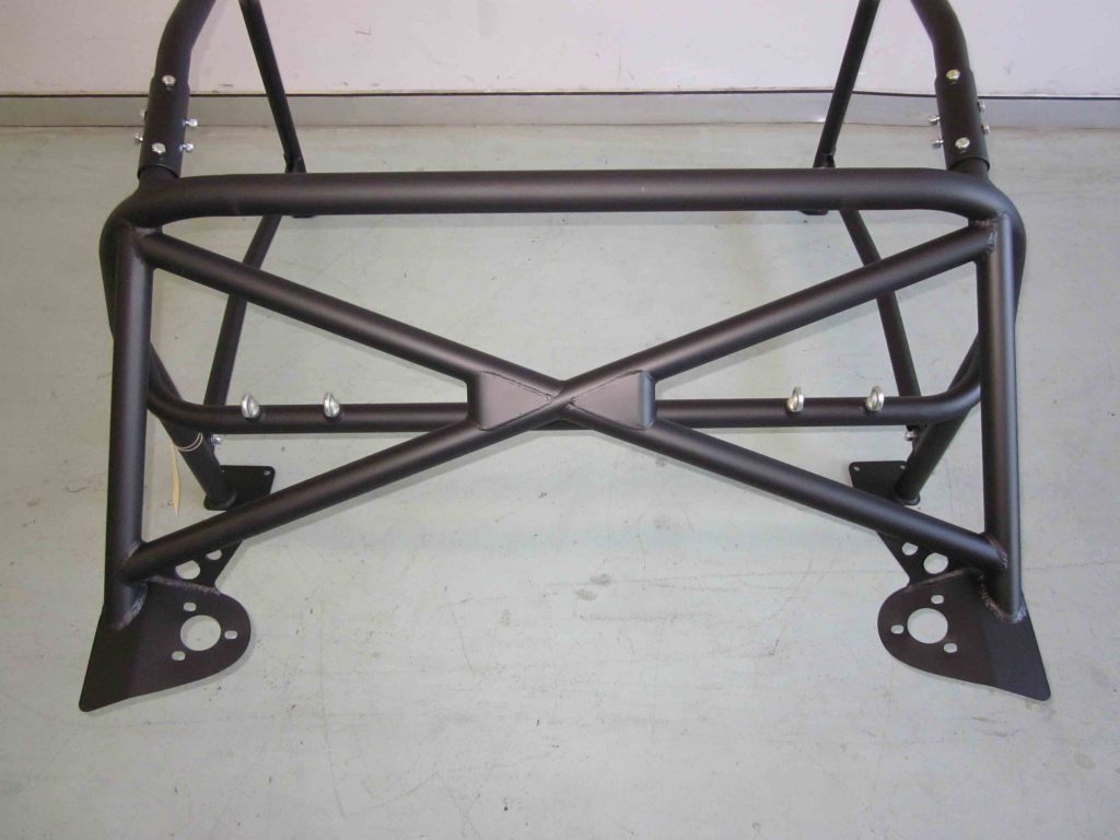 (C) Datsun 280Z 6pt Full cage Boltin AGI ROLL CAGES